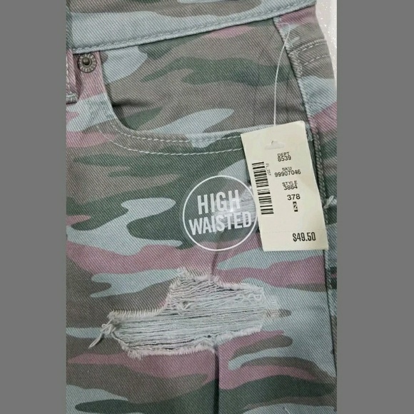 Aeropo High Waisted Camo Denim Shorty Shorts SIZE2 - Picture 3 of 5